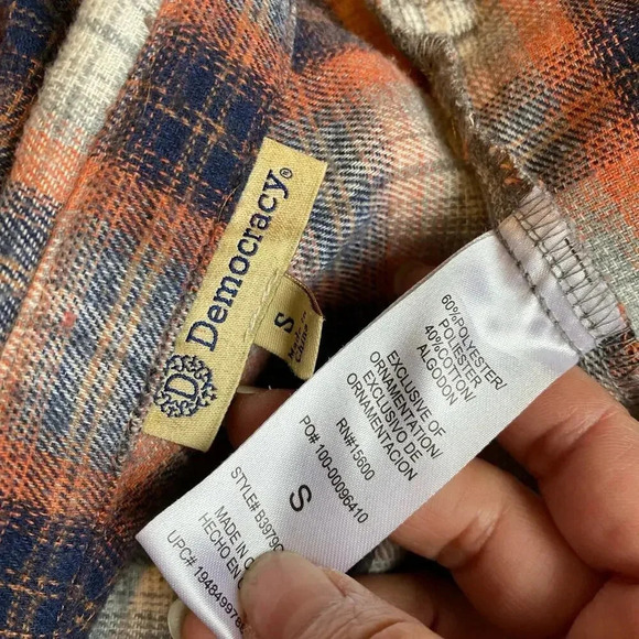 Democracy Plaid Button Up Casual Shirt Shacket Women Size S-L Pockets - Picture 4 of 8